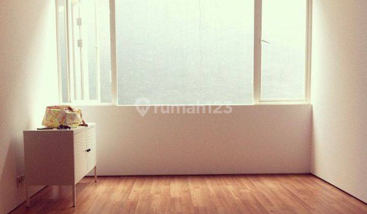 RUMAH MODERN ASRI 3 LANTAI 5 KAMAR DALAM CLUSTER DI PURIGADING 7