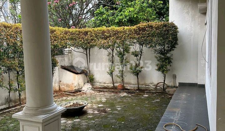 House in Pondok Indah, Jl Pondok Hijau, Johanes Owr 2