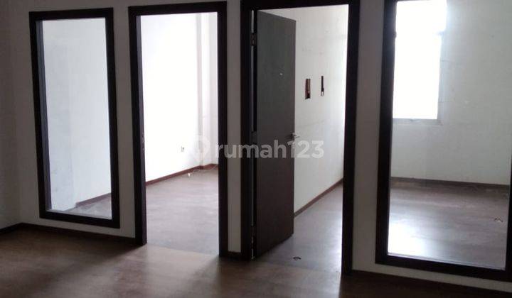 Ruko di Jl Cendrawasih Kebayoran Lama 5