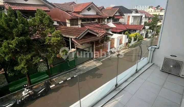 Rumah Siap Huni Lokasi Strategis Dekat Tol KRL dan Mall