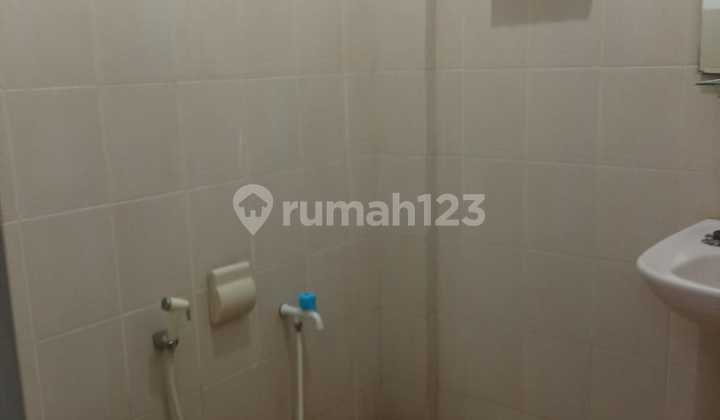 Terraced shop houses, Bukit Nusa Indah, Paulus OWR 2