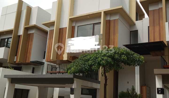 House in BSD Cluster Blizfield, unfurnished, ready. House in BSD Cluster Blizfield, unfurnished, ready.