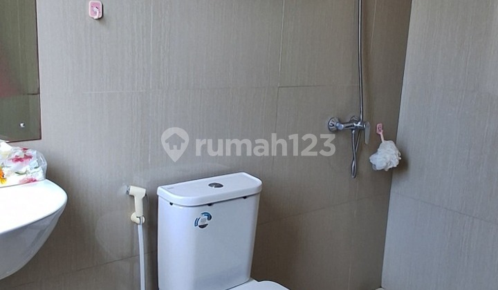 Mozia house for rent, William.