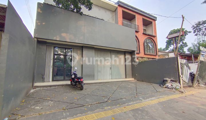 rumah angrek loka buat tempat usaha pinggir jalan,bily rumah angrek loka buat tempat usaha pinggir jalan,bily