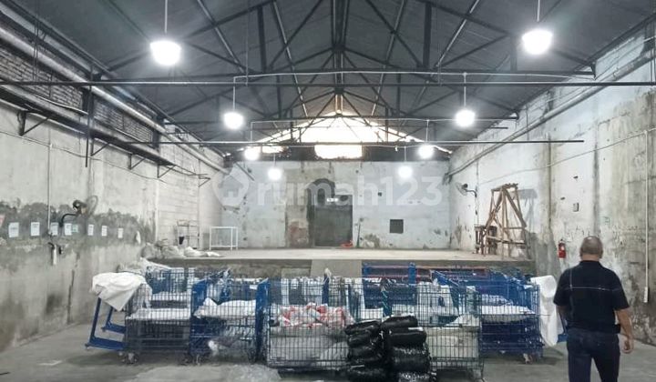 Warehouse in Bandengan, North Jakarta Warehouse in Bandengan, North Jakarta