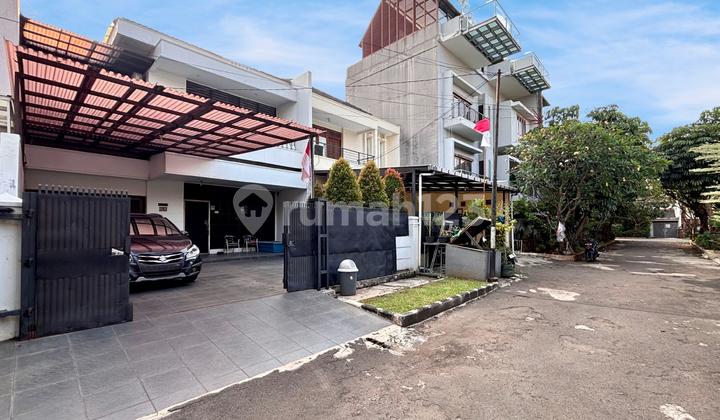 House in Pancoran, Liga Mas Indah complex, Anton's property.