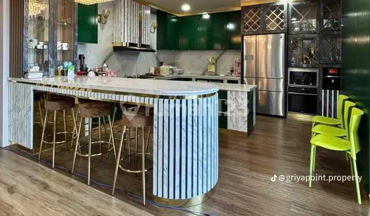 Villa Cinere Mas, Loise Agt 2