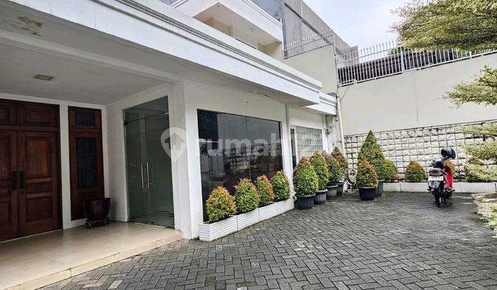 Dijl Suryo Senopati House, Jhon Owr 2