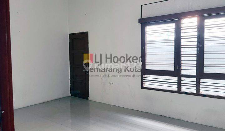 Rumah Cocok Untuk Kantor di Jalan Erlangga 10