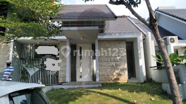 Ready-to-occupy house in Citra Sun Garden 1