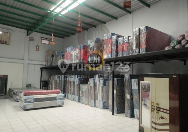 Business building in Bandungrejo 2