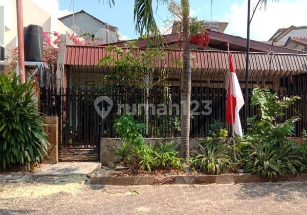 Rumah siap huni di jalan Nangka