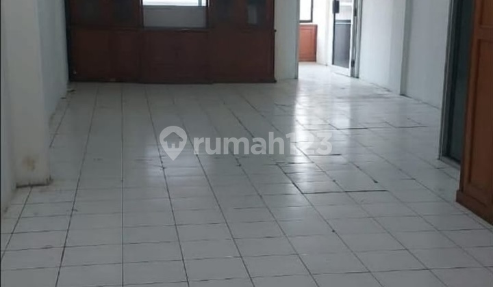 Disewakan. Ruko 3,5 Lantai. di Jl. Raya Kh. Noer Ali. Kalimalang. Kayuringin Jaya, Kec. Bekasi Selatan. Kota Bks. Jawa Barat