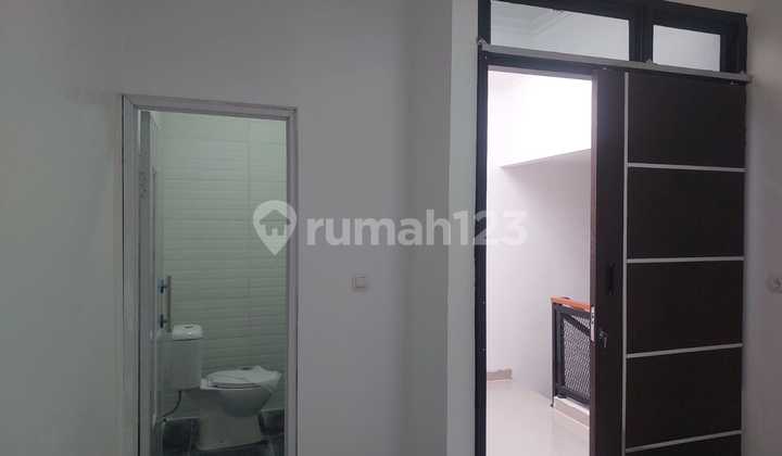 Dijual Rumah Villa Gading Harapan Pintu Barat Lokasi di Jalan Raya Utama 2