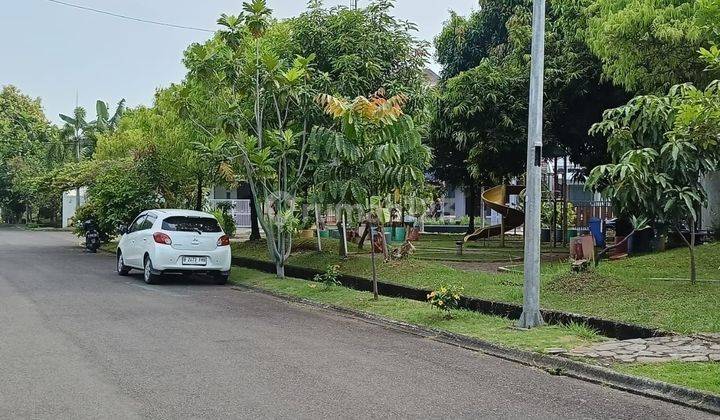 Dijual Rumah Nyaman & Dikelilingi oleh Taman di Cluster Aralia, Harapan Indah, Bekasi 2