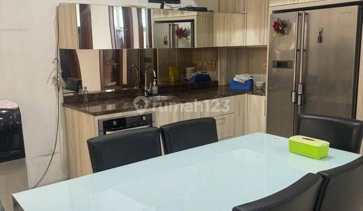 Dijual Cepat Rumah 2 Lantai Siap Huni Full Furnish di Tomang, Jakarta Barat 2