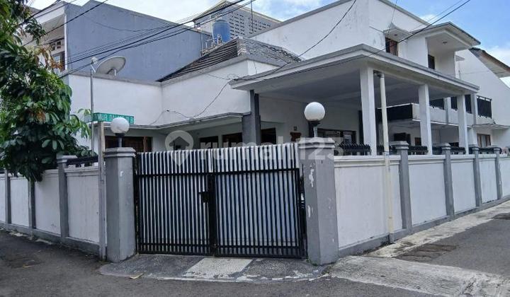 Dijual Rumah Cantik Hook Tebet 1