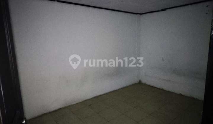 Dijual Rumah Tua 2 Lantai di Harapan Indah 1, Bekasi 2