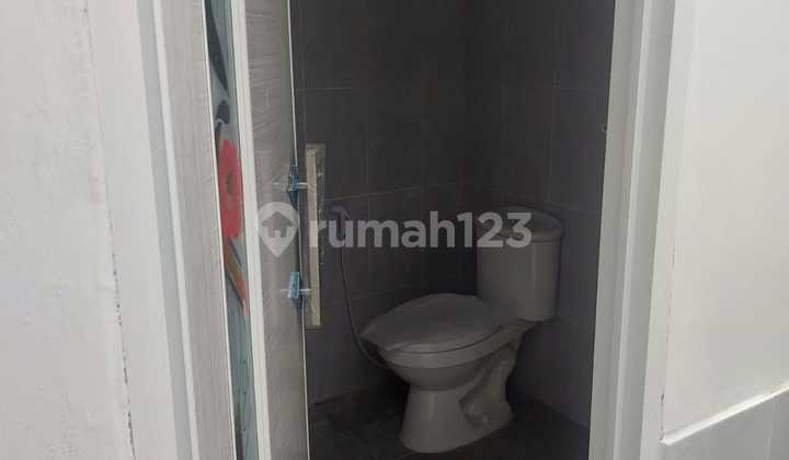 Dijual Rumah di Villa Gading Harapan Pintu Timur 2