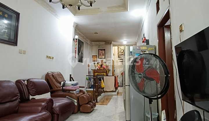 For Quick Sale: House in Bank Bumi Daya Complex, Kelapa Gading