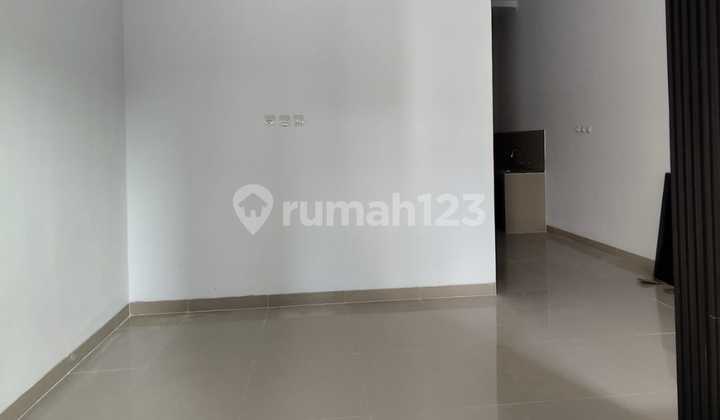 Dijual Rumah di Harapan Indah 2