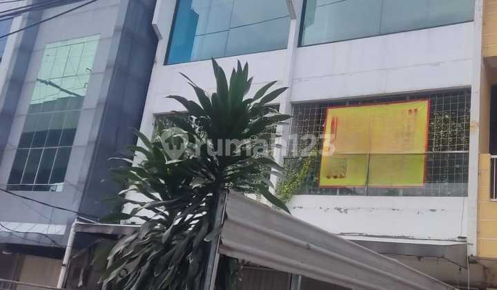 For Rent 2 units Shophouse / Rukos at Fatmawati Street, South Jakarta