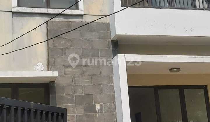 House for Rent in Aralia Cluster, Harapan Indah, Bekasi