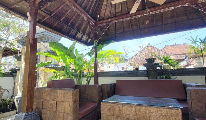 Di Jual Villa Edenia Private Villa Jalan Melasti, Kuta, Badung, Bali 5 Menit Dari Pantai Melasti Renovated Balinese Style Furnished In 2 Bedrooms + 2 Bathrooms + 1 Office Room. Lemari Jati + Outdoor Sofa + Dinning Set Jati + Fridge + Ac + Tv +washer Machi 2