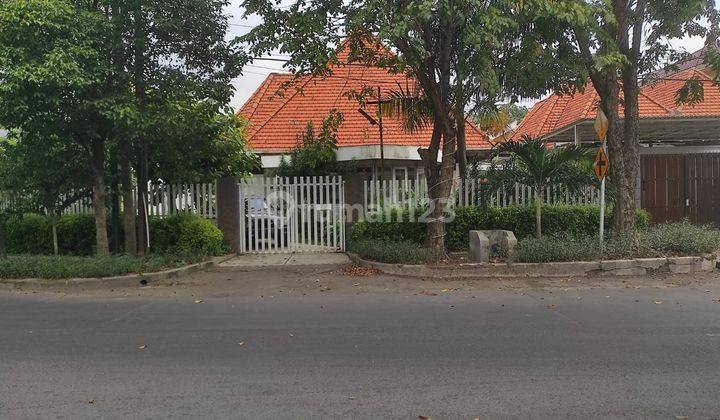 DIJUAL CEPAT RUMAH LAMA HITUNG TANAH DI JALAN WR. SUPRATMAN - SURABAYA 1