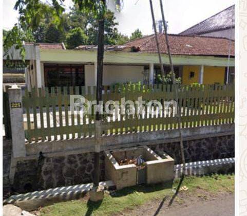 RUMAH DI TENGAH KOTA SEMARANG BAGIAN ATAS 1