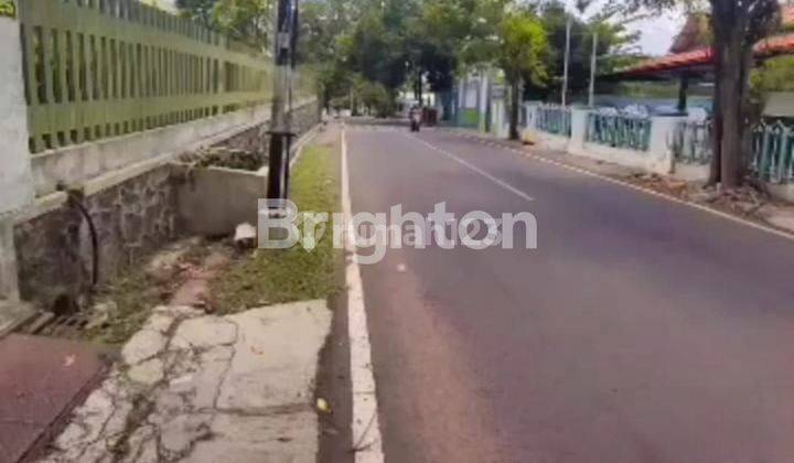 RUMAH DI TENGAH KOTA SEMARANG BAGIAN ATAS 2