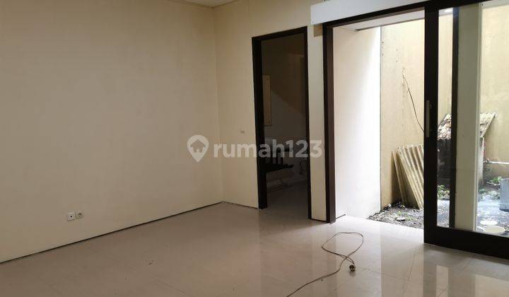 Rumah Modern Minimalis  Dekat Canggu  13