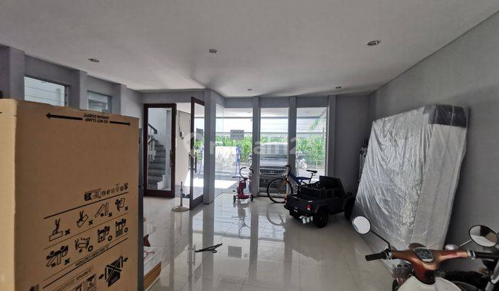 Rumah di kawasan elite 2