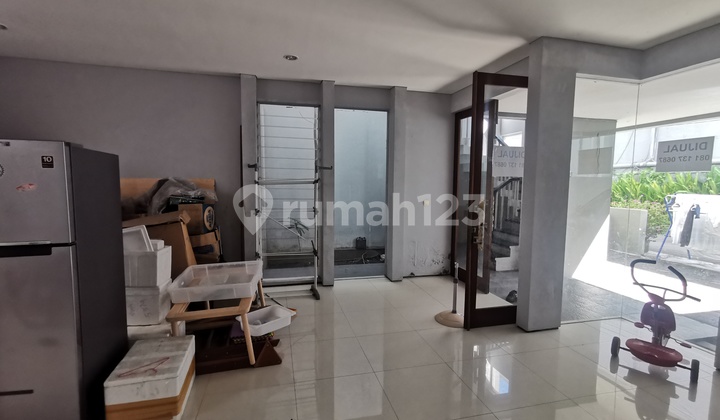 Rumah di kawasan elite 5