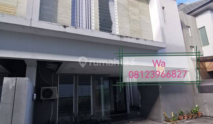 Rumah di kawasan elite 13
