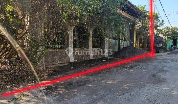 Land for sale in Pererenan Canggu near public access Jalan Utama Canggu already has a perimeter wall 1