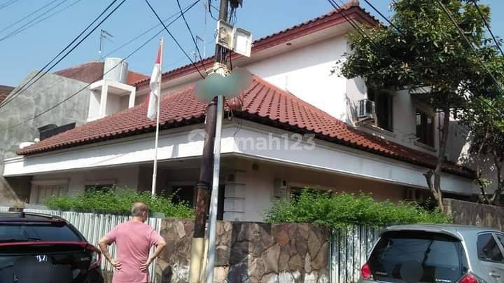 Rumah 2 Lantai Posisi Hoek di Rawamangun Jakarta Timur 2