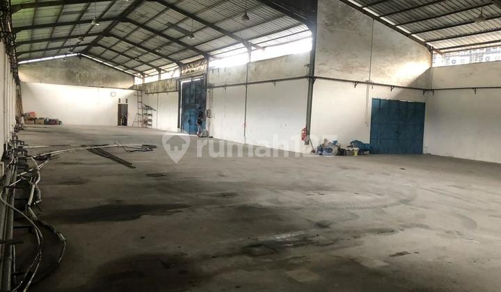 Neat Warehouse on Jalan Otonom Pasar Kemis Tangerang