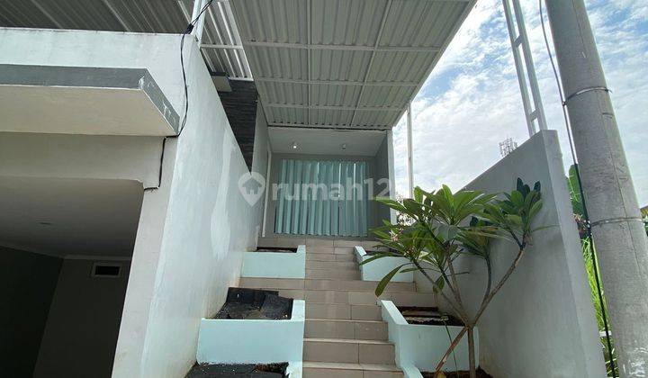 Rumah 2 Lantai di Jalan Antilope, Bekasi Cluster Penrose Jatikramat 2