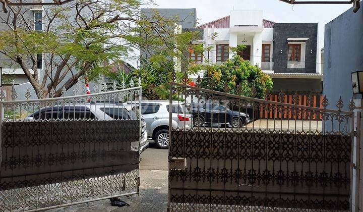 Dijual Rumah Mewah 2 Lantai di Taman Modern Cakung Jakarta Timur 2