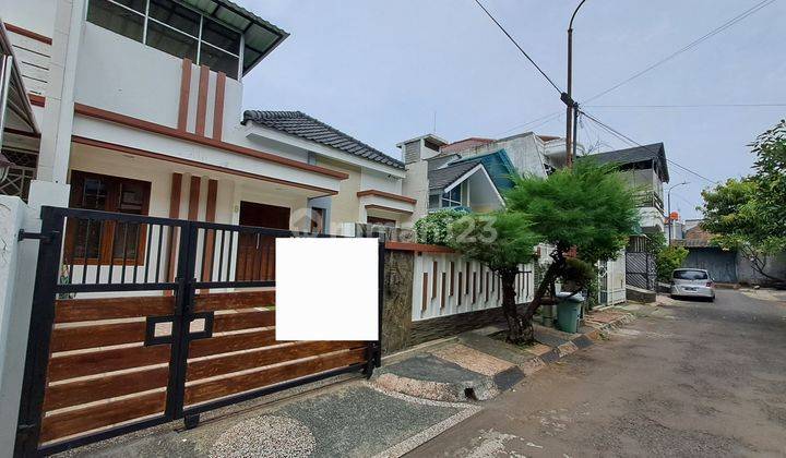 Rumah 2 Lantai Furnised di Taman Modern Cakung Jakarta Timur 1