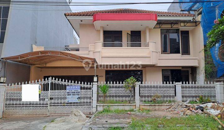 Dijual Rumah Mewah 2 Lantai di Taman Modern Cakung Jakarta Timur 1