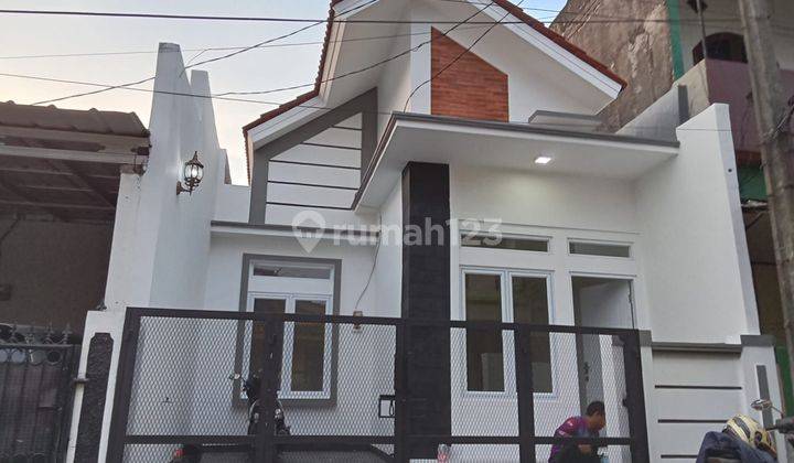 Rumah Sudah Renovasi di Pesona Anggrek Bekasi 1