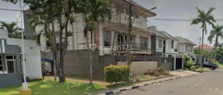 Rumah Hoek 3 Lantai di Taman Villa Meruya Jakarta Barat 2