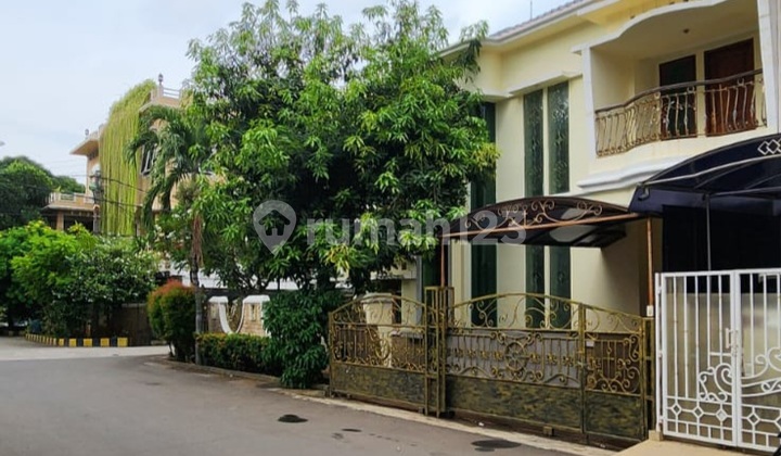Rumah Hoek 2 Lantai Di Jl. Raya Klp. Hybrida Klp. Gading, Jkt Utara 2