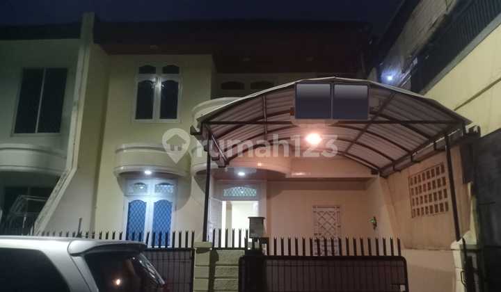 Rumah 2 Lantai Luas 120 Di Taman Modern, Cakung Jakarta Timur Rumah 2 Lantai Luas 120 Di Taman Modern, Cakung Jakarta Timur