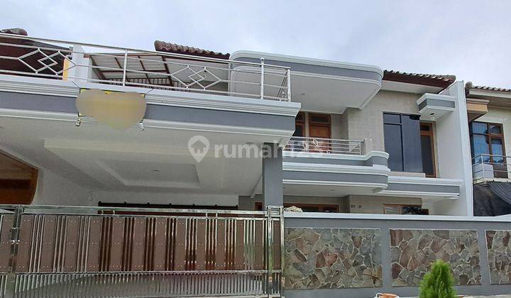 Rumah 2 Lantai Full Renov di Taman Modern, Cakung 1