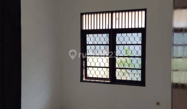 Rumah Disewa Di Jl. Taman Pulo Gebang, Cakung Tim., Kec. Cakung, Kota Jakarta Timur 2