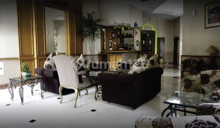 Dijual Apartemen Slipi, 3 Bedroom, View Senayan. Lingkungan Strategis 14