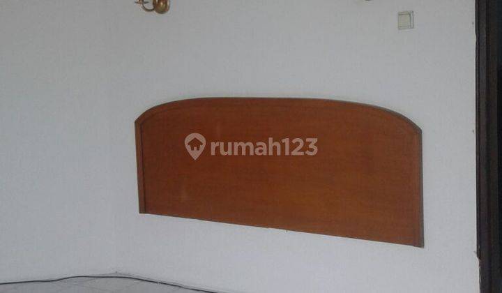 Apartment Semi Furnished Bagus Edelweis 3 BR 2